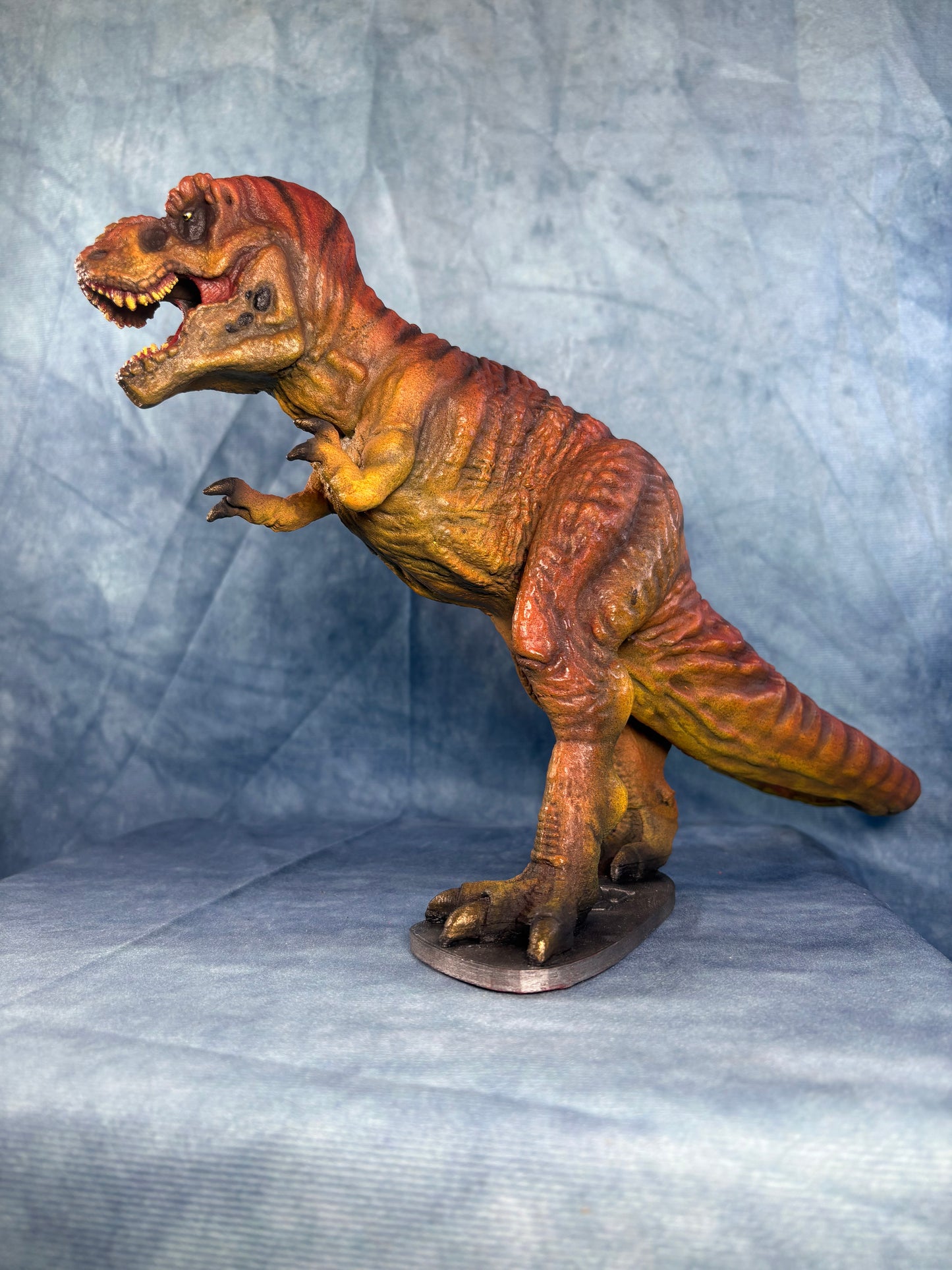 Peach Rings, the Tyrannosaurus STATUE