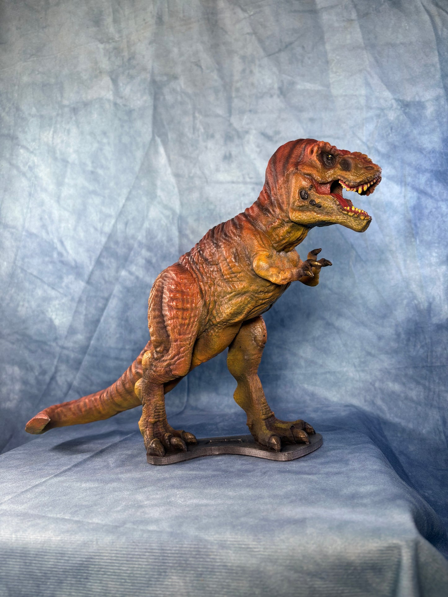 Peach Rings, the Tyrannosaurus STATUE