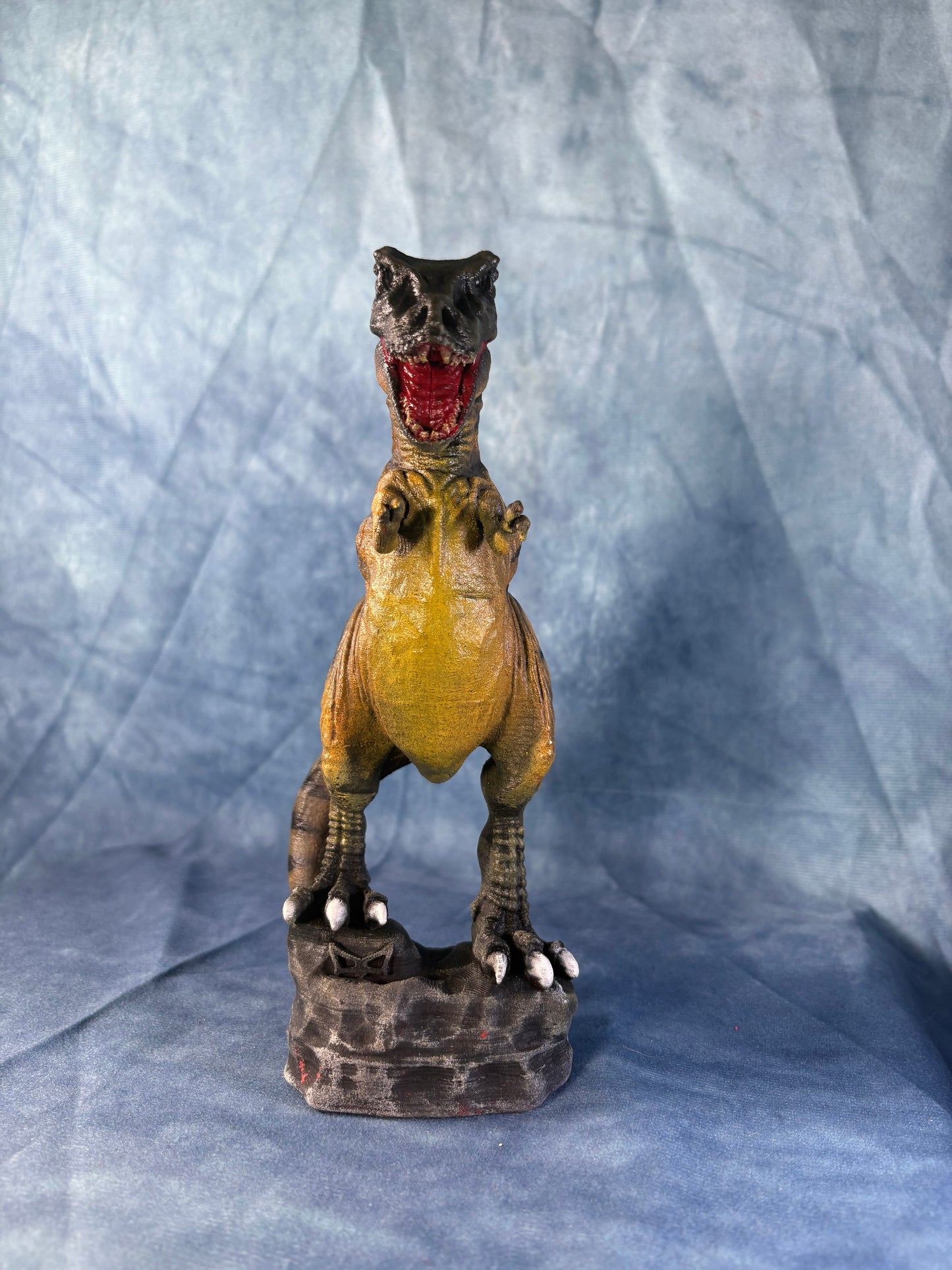 CHEESY 90s Horror Movie Statue (VHS Cover Version)