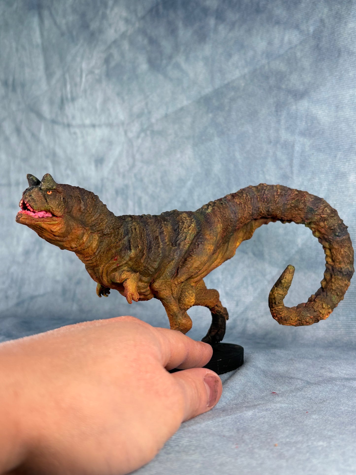 Aulita Heroes Carnotaurus Statue